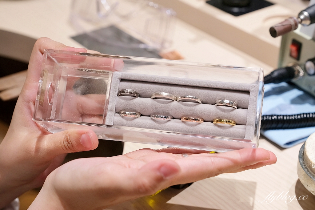 台中東區｜KINJO草山金工 LaLaport門市，台中手工戒指手環DIY推薦，情侶、親子、閨蜜對戒 @飛天璇的口袋