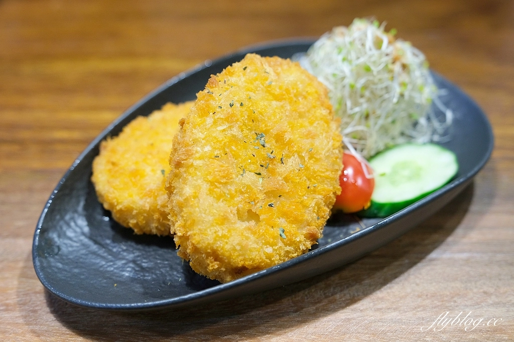 台中東區｜粕粕咖哩 POPO Curry，日本私房咖哩專賣，台中LaLaport北館美食 @飛天璇的口袋