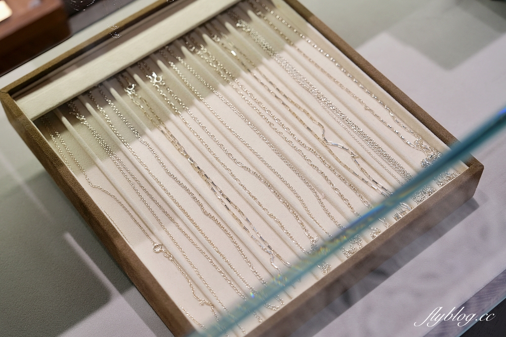 台中東區｜KINJO草山金工 LaLaport門市，台中手工戒指手環DIY推薦，情侶、親子、閨蜜對戒 @飛天璇的口袋