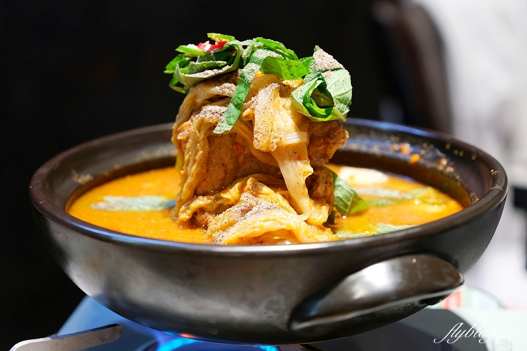 台中西屯｜初瓦韓式料理，王品集團和韓國廚師孫榮合作新品牌，台灣大道新光三越百貨對面 @飛天璇的口袋