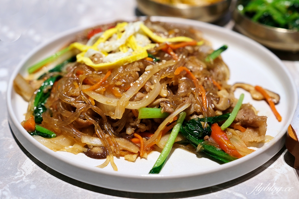 台中西屯｜初瓦韓式料理，王品集團和韓國廚師孫榮合作新品牌，台灣大道新光三越百貨對面 @飛天璇的口袋