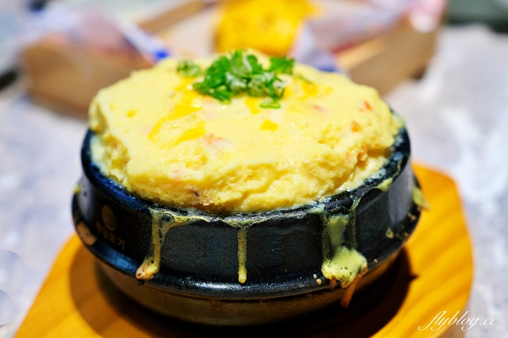 台中西屯｜初瓦韓式料理，王品集團和韓國廚師孫榮合作新品牌，台灣大道新光三越百貨對面 @飛天璇的口袋