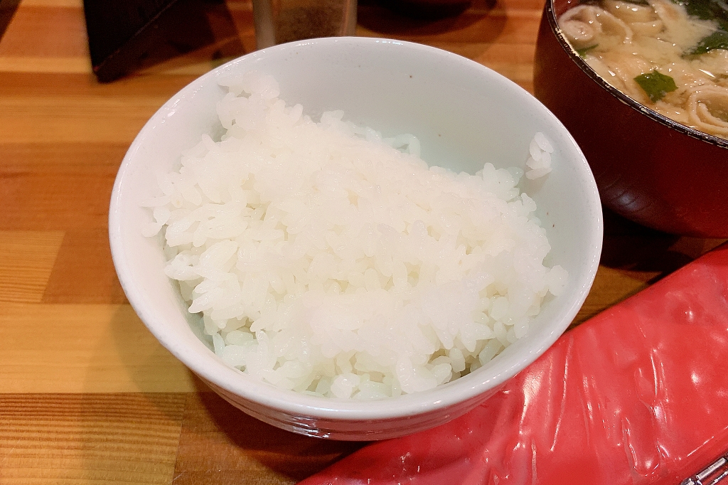 日本山梨｜冨士天ぷら いだ天．河口湖車站美食，像富士山一樣高的天婦羅 @飛天璇的口袋