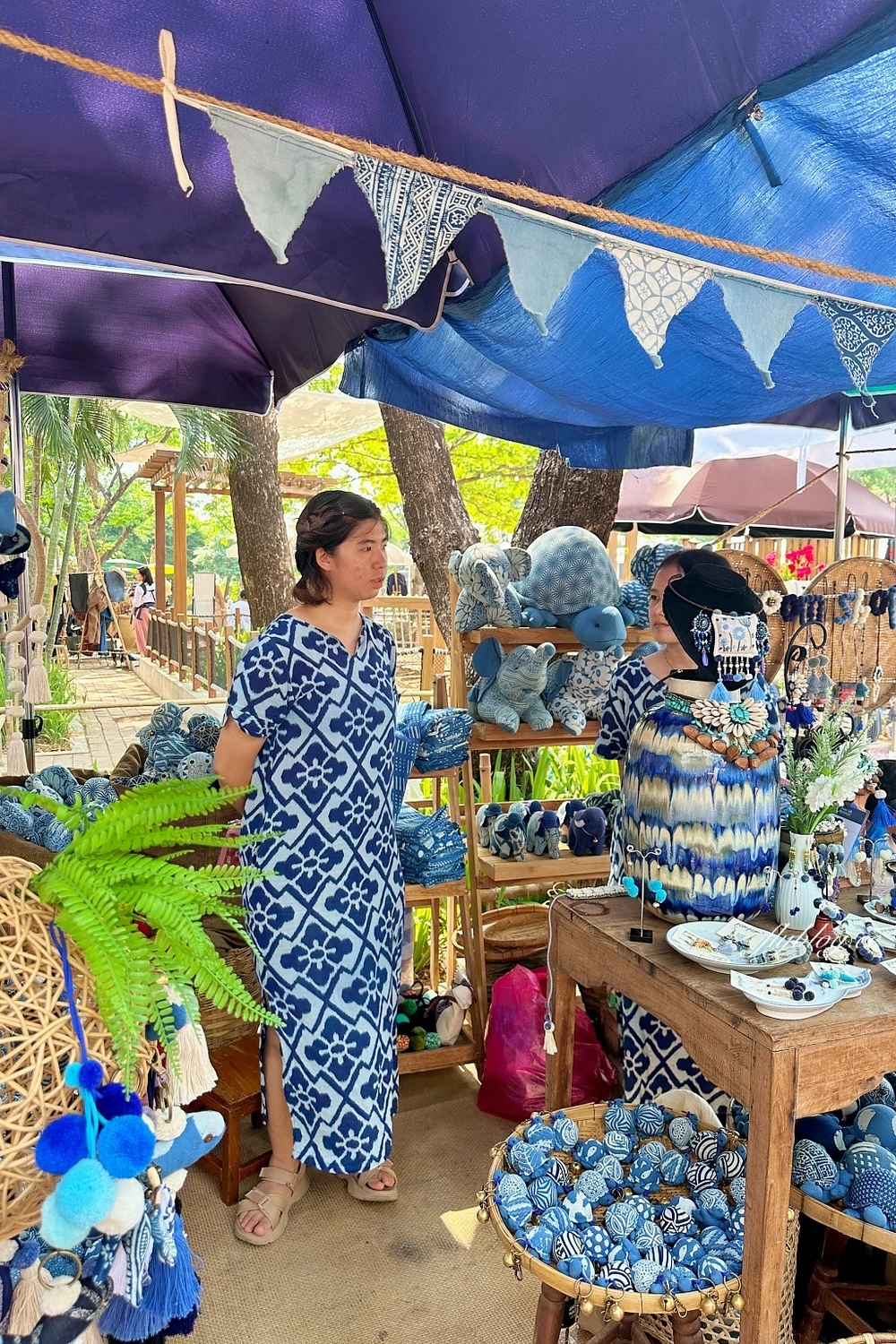 泰國清邁｜Jing Jai Market 真心市集，星期六、日限定尼曼農夫市集，結合文創市集和小農產品 @飛天璇的口袋