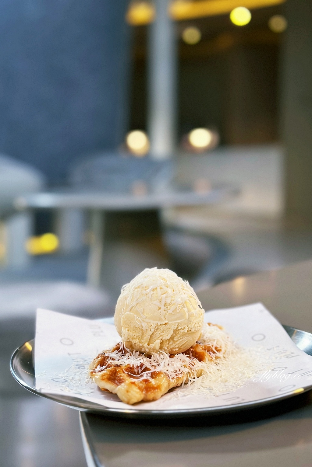 泰國清邁｜PLUTO.cnx 冥王星咖啡館，外星球主題建築藝術，清邁IG網紅咖啡館 @飛天璇的口袋