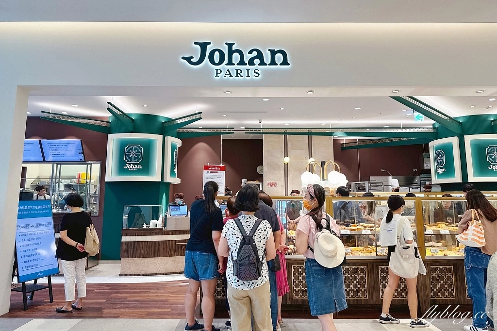 台中東區｜Johan麵包坊．台中LaLaport北館一樓，麵包也可以內用 @飛天璇的口袋