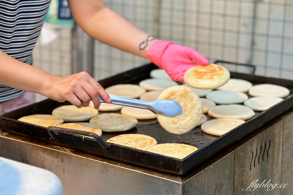 台中南區｜楊記老潼關肉夾饃．大慶夜市排隊美食，陝西來的肉夾饃 @飛天璇的口袋