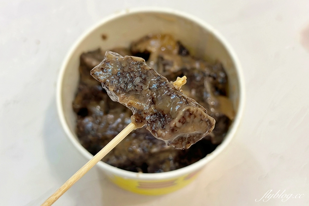 台中南區｜方臉師傅蒜香豆干，旱溪夜市和大慶夜市的排隊美食，軟嫩入味的豆乾 @飛天璇的口袋