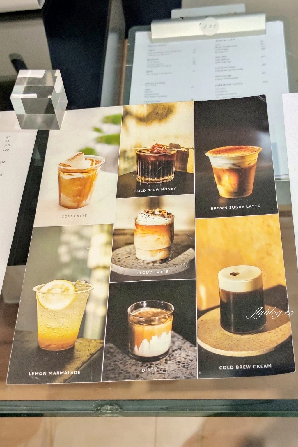 泰國清邁｜Lot of Taste，清邁尼曼區優質咖啡館，才喝完一杯忍不住再續一杯 @飛天璇的口袋