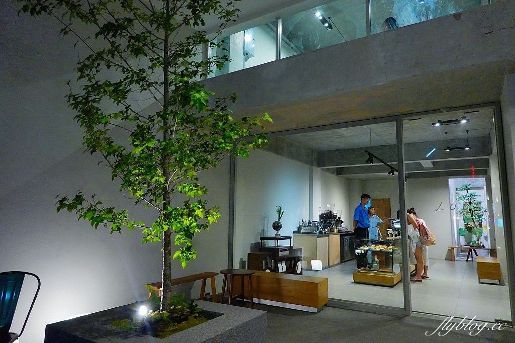 泰國清邁｜Lot of Taste，清邁尼曼區優質咖啡館，才喝完一杯忍不住再續一杯 @飛天璇的口袋