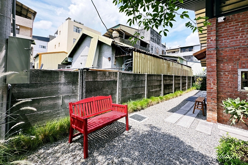 彰化北斗｜覓徑早午餐，隱身巷弄裡的早午餐，季節限定水果法式煎餅 @飛天璇的口袋