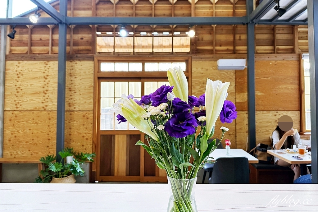 彰化北斗｜覓徑早午餐，隱身巷弄裡的早午餐，季節限定水果法式煎餅 @飛天璇的口袋