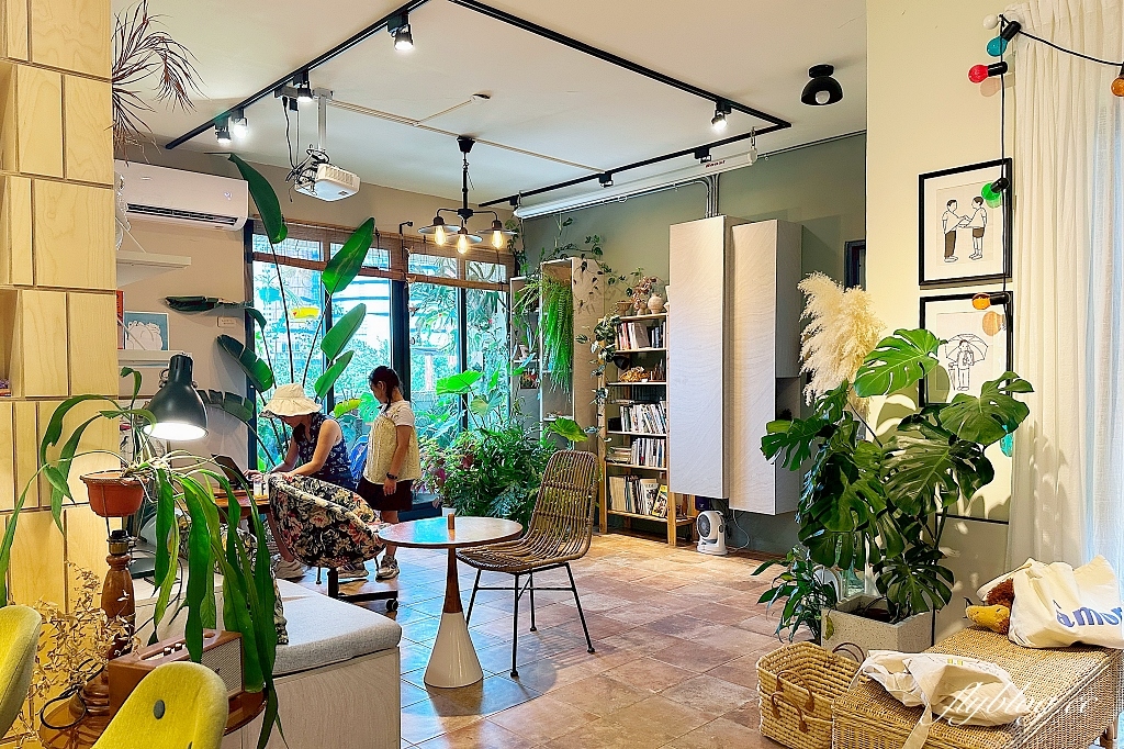 台中西屯｜UOTT屋頂上的大叔，隱身教師新村公寓5樓，台中預約制甜點店 @飛天璇的口袋