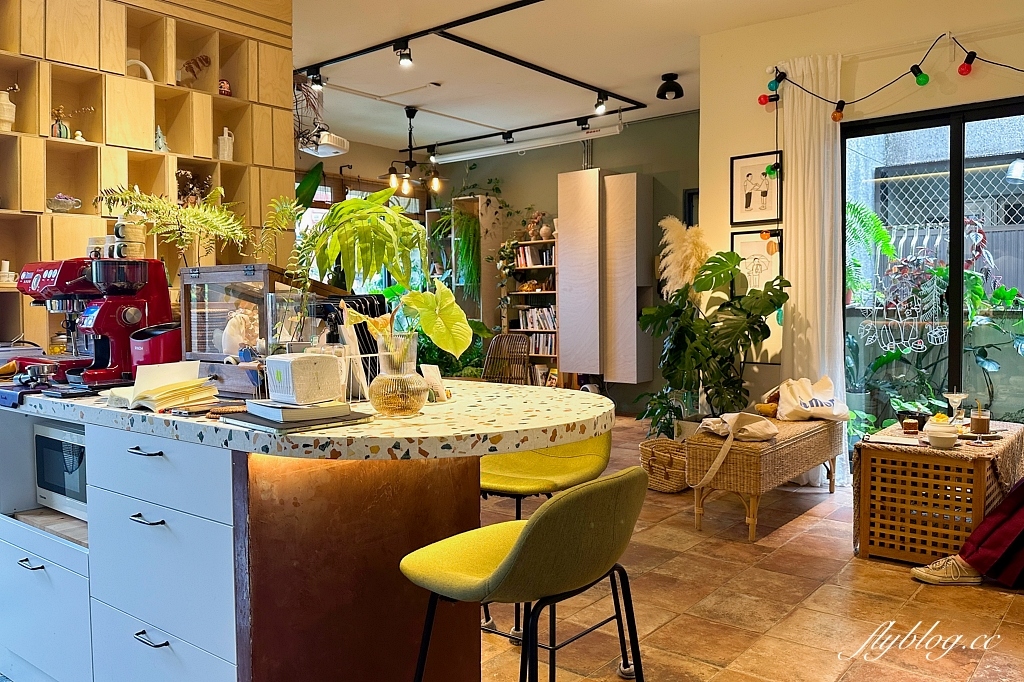 台中西屯｜UOTT屋頂上的大叔，隱身教師新村公寓5樓，台中預約制甜點店 @飛天璇的口袋