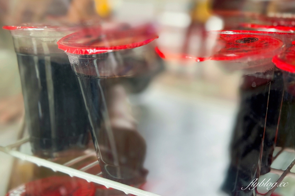 台北萬華|萬華林建發仙草冰燒仙草,在地50年仙草店,龍山寺附近美食 @飛天璇的口袋 台北萬華|萬華林建發仙草冰燒仙草,在地50年仙草店,龍山寺附近美食 @飛天璇的口袋