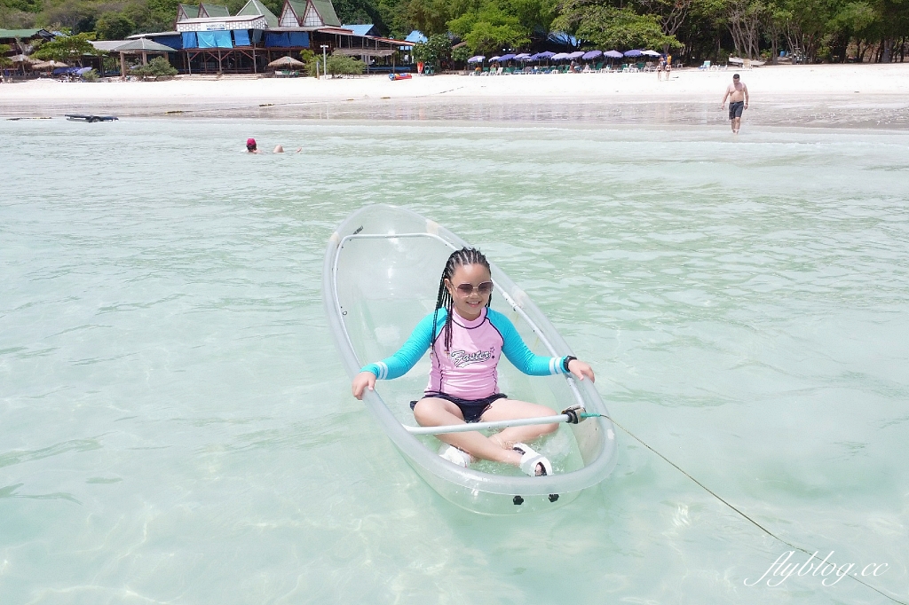 泰國芭達雅｜珊瑚島一日遊，格蘭島水上活動(拖曳傘、香蕉船、水上摩拖車)，空拍照片當天就可以拿 @飛天璇的口袋