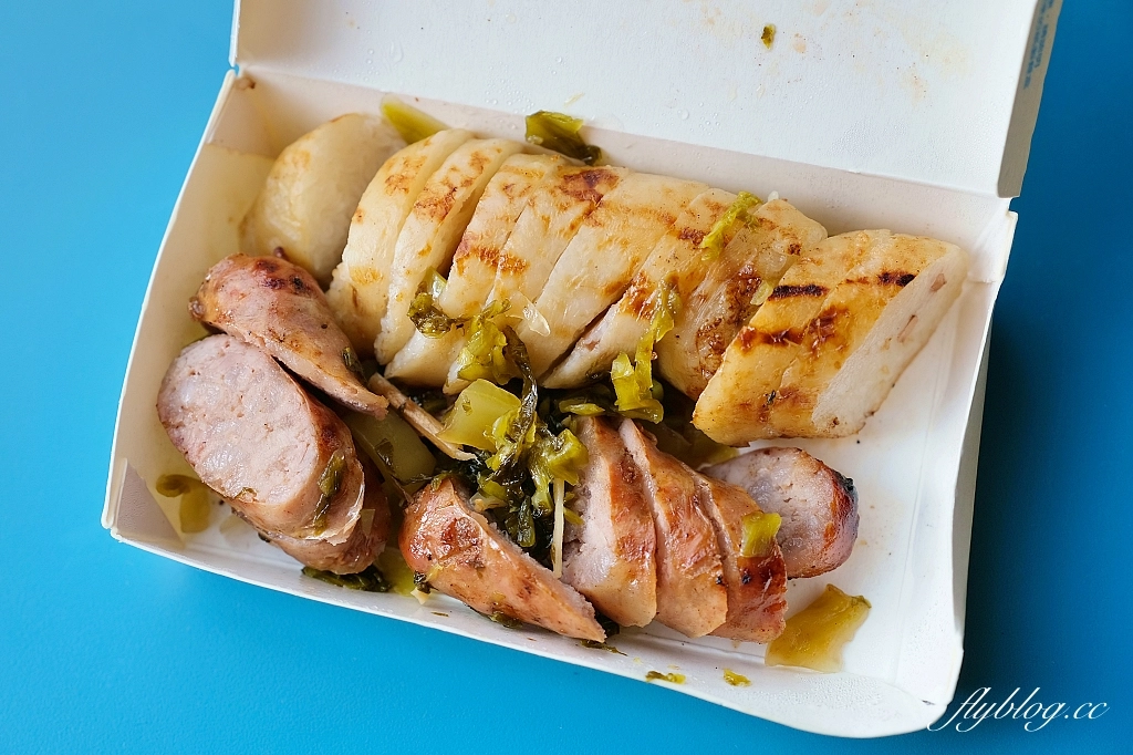 花蓮美食｜福建街香腸，花蓮在地50年老店，假日一定排隊的香腸糯米腸 @飛天璇的口袋