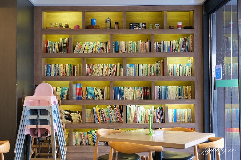 花蓮住宿｜捷絲旅花蓮中正館，以書為主題的親子飯店，附設圖書館、健身房和兒童遊戲區 @飛天璇的口袋