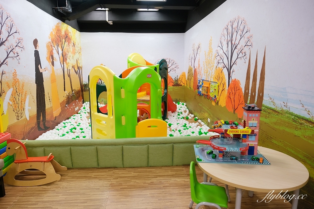 花蓮住宿｜捷絲旅花蓮中正館，以書為主題的親子飯店，附設圖書館、健身房和兒童遊戲區 @飛天璇的口袋