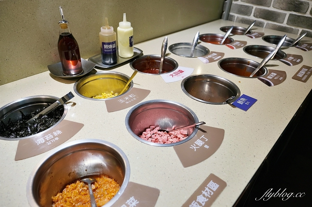 台中北區｜ 兩餐韓國年糕火鍋，349元起吃到飽，火鍋吃完再吃炒飯和泡麵 @飛天璇的口袋