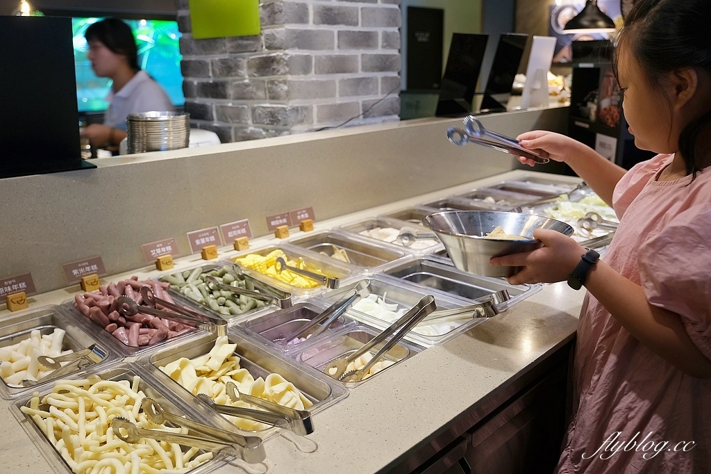 台中北區｜ 兩餐韓國年糕火鍋，349元起吃到飽，火鍋吃完再吃炒飯和泡麵 @飛天璇的口袋