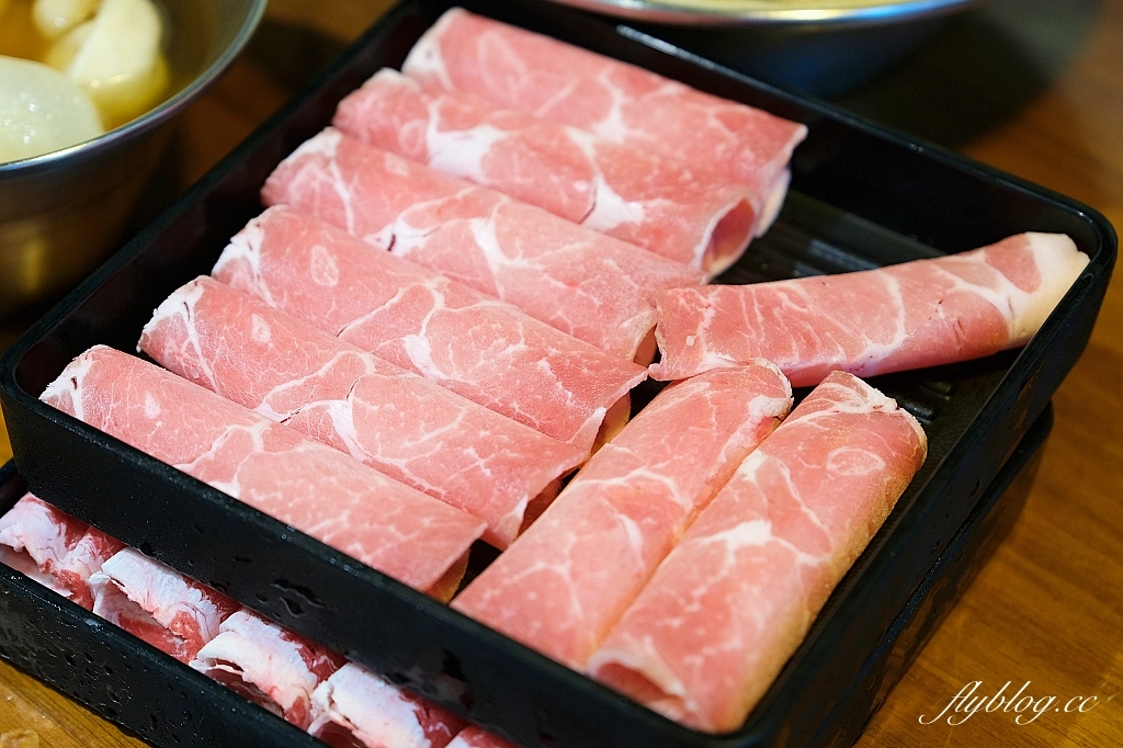 台中北區｜ 兩餐韓國年糕火鍋，349元起吃到飽，火鍋吃完再吃炒飯和泡麵 @飛天璇的口袋