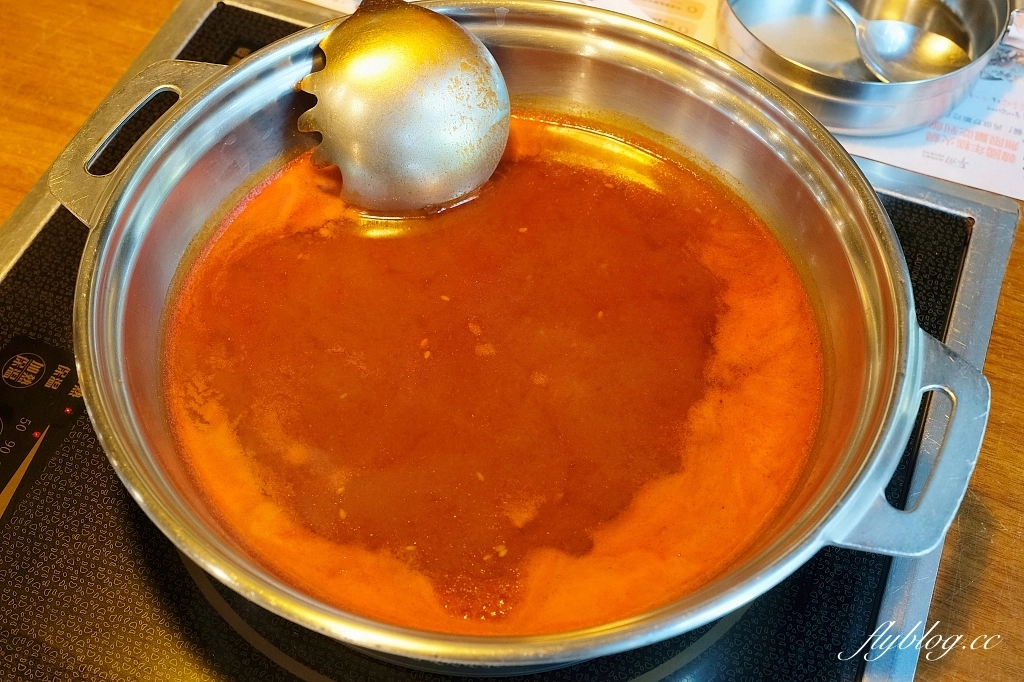 台中北區｜ 兩餐韓國年糕火鍋，349元起吃到飽，火鍋吃完再吃炒飯和泡麵 @飛天璇的口袋