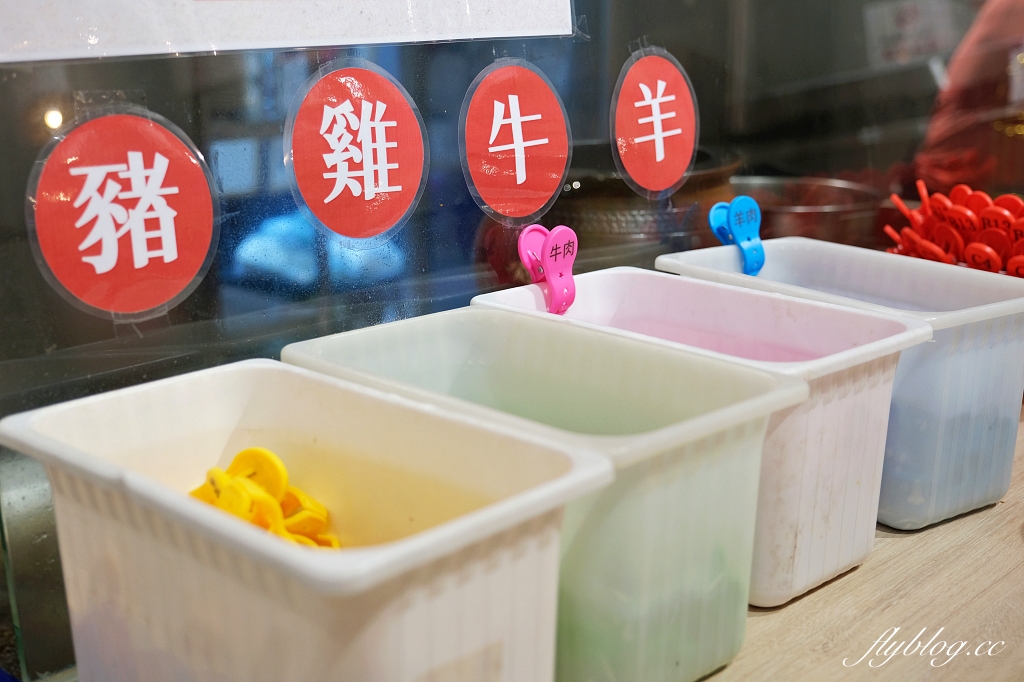 台中北屯｜築崎相撲鍋物，火鍋+蒙古烤肉吃到飽，開幕限定只要278元，超過40種百匯食材無限取用 @飛天璇的口袋