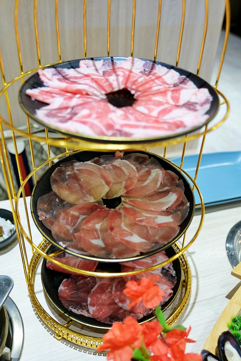 台中北屯｜築崎相撲鍋物，火鍋+蒙古烤肉吃到飽，開幕限定只要278元，超過40種百匯食材無限取用 @飛天璇的口袋