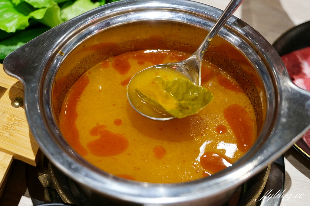 台中北屯｜築崎相撲鍋物，火鍋+蒙古烤肉吃到飽，開幕限定只要278元，超過40種百匯食材無限取用 @飛天璇的口袋