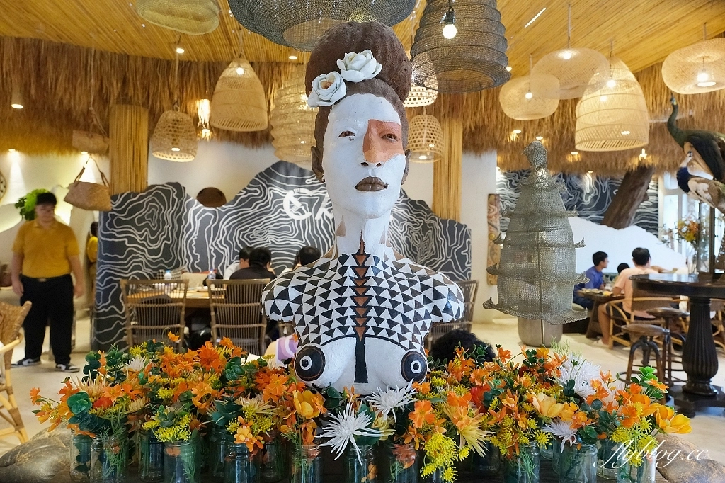 泰國芭達雅｜Cave Beach Club，坐擁中天海景第一排，芭達雅超美洞穴海灘餐廳 @飛天璇的口袋