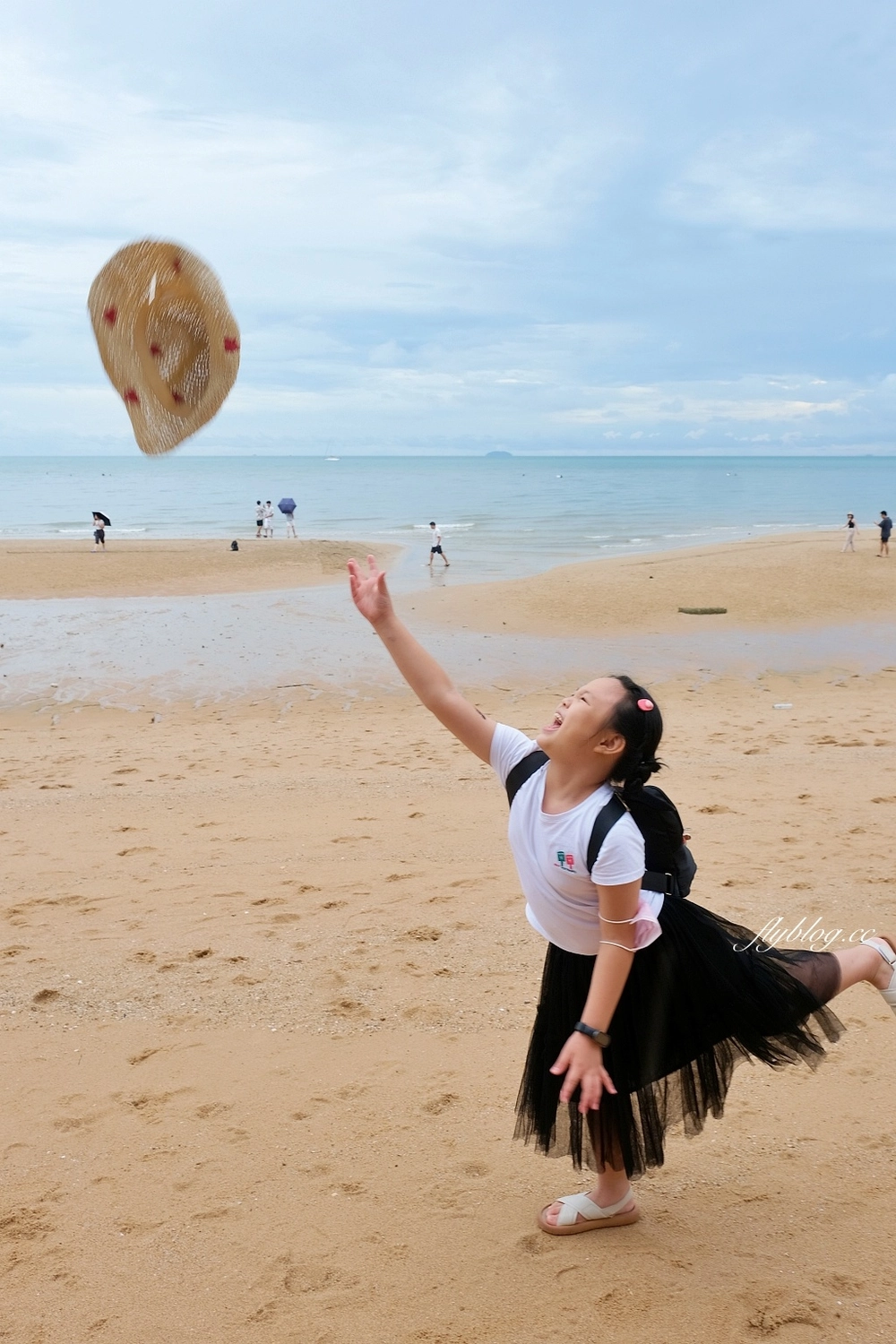 泰國芭達雅｜Cave Beach Club，坐擁中天海景第一排，芭達雅超美洞穴海灘餐廳 @飛天璇的口袋