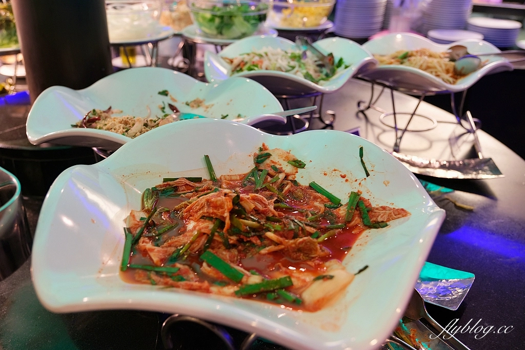 泰國曼谷｜昭披耶河公主號，曼谷最chill的觀光客行程，浪漫至極的遊河百匯晚餐 @飛天璇的口袋