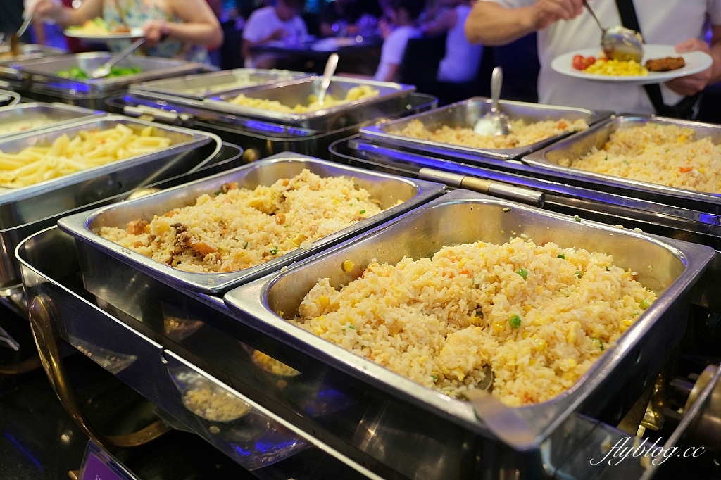 泰國曼谷｜昭披耶河公主號，曼谷最chill的觀光客行程，浪漫至極的遊河百匯晚餐 @飛天璇的口袋