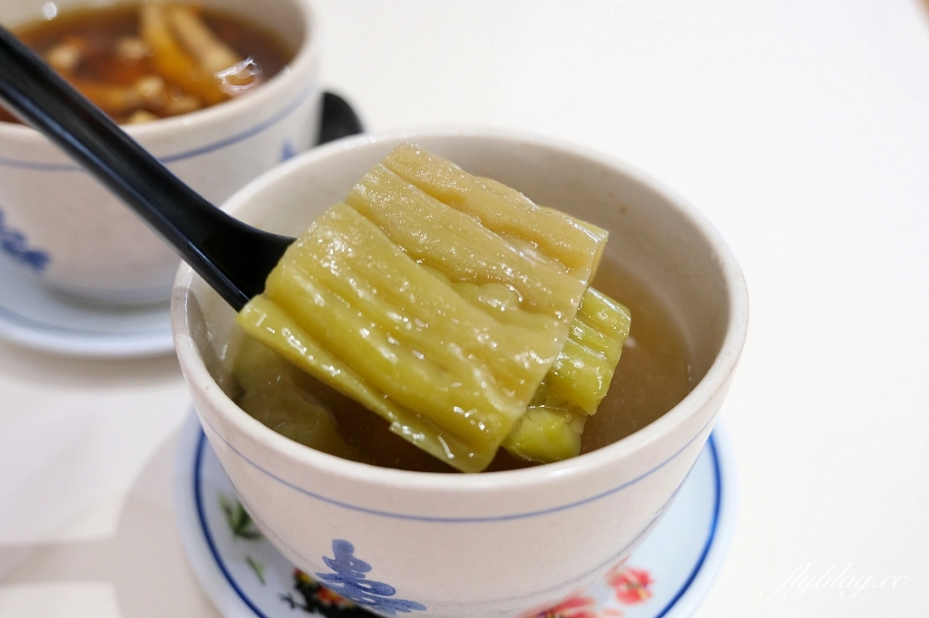 泰國曼谷｜紅大哥海南雞飯，曼谷米其林必比登推薦，水門市場新分店環境好有冷氣 @飛天璇的口袋