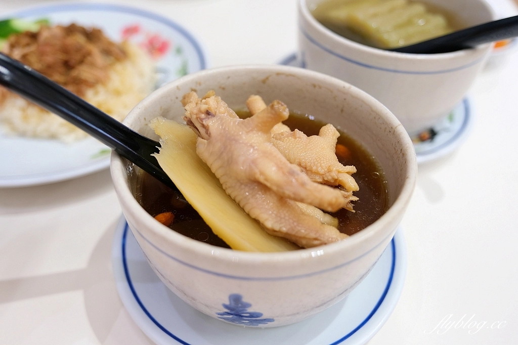 泰國曼谷｜紅大哥海南雞飯，曼谷米其林必比登推薦，水門市場新分店環境好有冷氣 @飛天璇的口袋