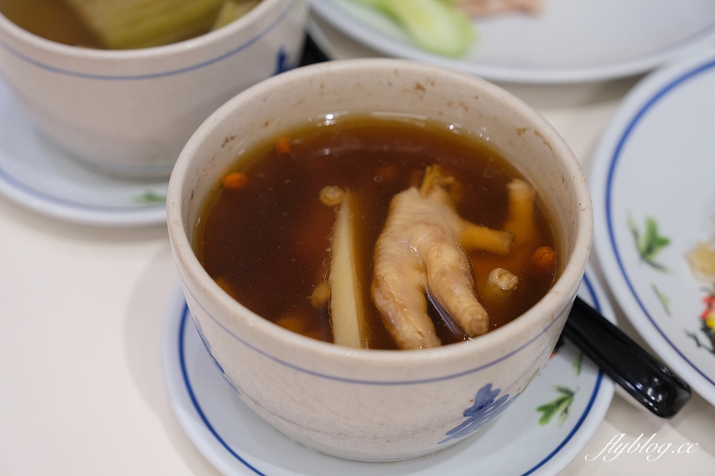 泰國曼谷｜紅大哥海南雞飯，曼谷米其林必比登推薦，水門市場新分店環境好有冷氣 @飛天璇的口袋