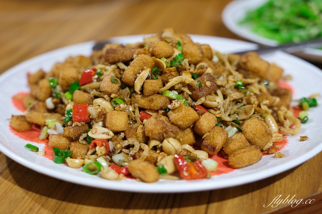 台中南屯｜八卦窯餐廳．在磚窯裡品嚐中式料理，大肚山下台中工業區美食餐廳 @飛天璇的口袋