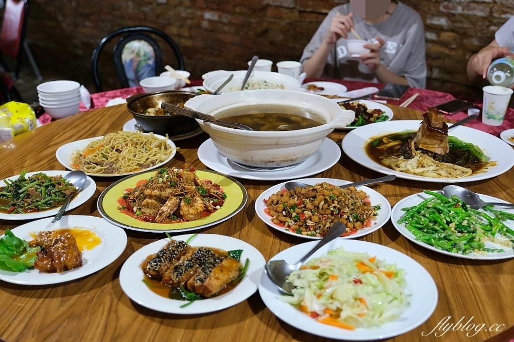 台中南屯｜八卦窯餐廳．在磚窯裡品嚐中式料理，大肚山下台中工業區美食餐廳 @飛天璇的口袋