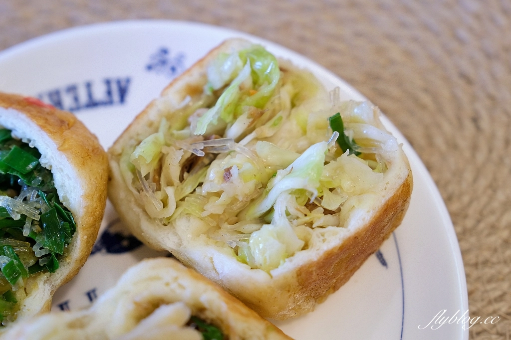 台中南屯｜大墩11街水煎包．每天只營業4小時，每天都在排隊的人氣水煎包 @飛天璇的口袋