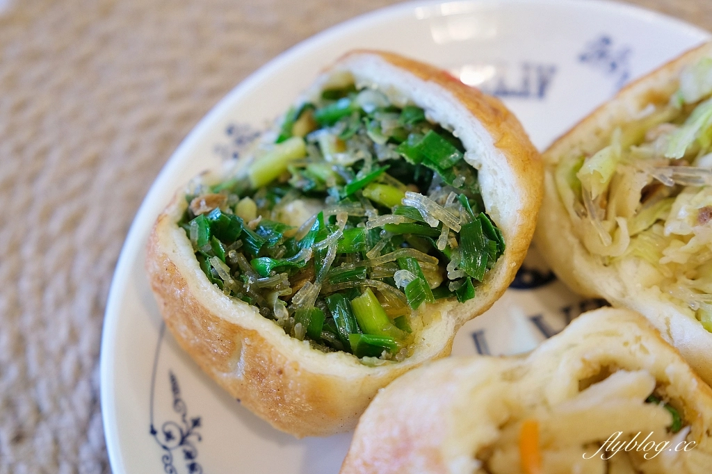 台中南屯｜大墩11街水煎包．每天只營業4小時，每天都在排隊的人氣水煎包 @飛天璇的口袋