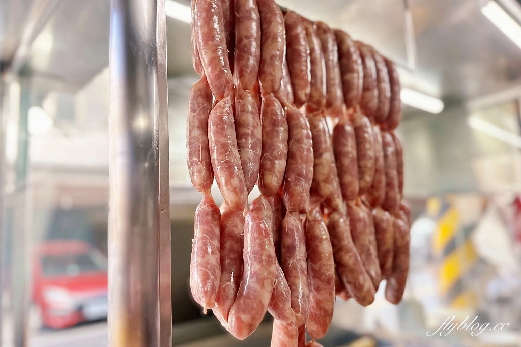 花蓮美食｜福建街香腸，花蓮在地50年老店，假日一定排隊的香腸糯米腸 @飛天璇的口袋