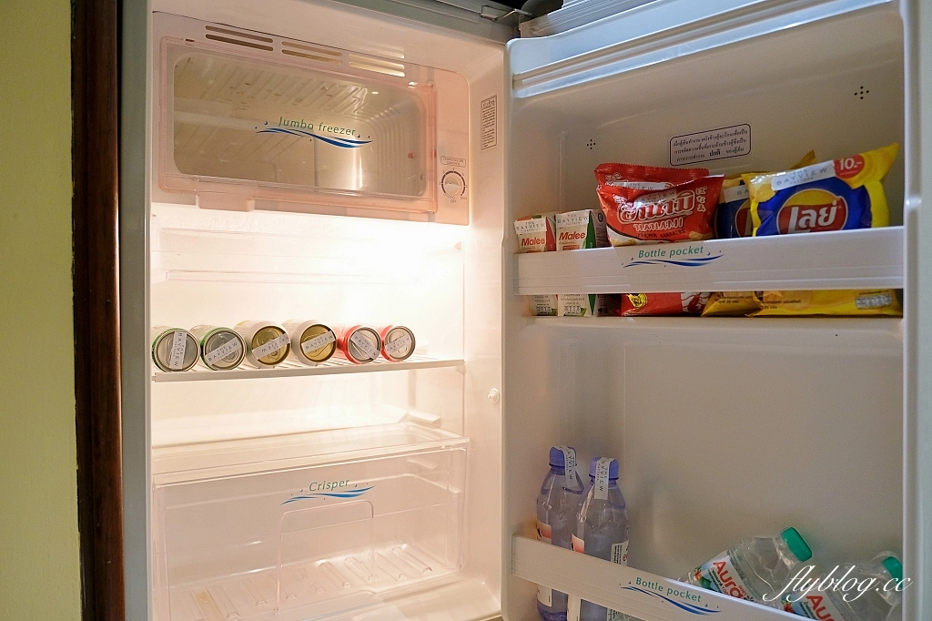 泰國芭達雅｜The Bayview Hotel Pattaya，飯店有三座游泳池，後方就是芭達雅沙灘 @飛天璇的口袋