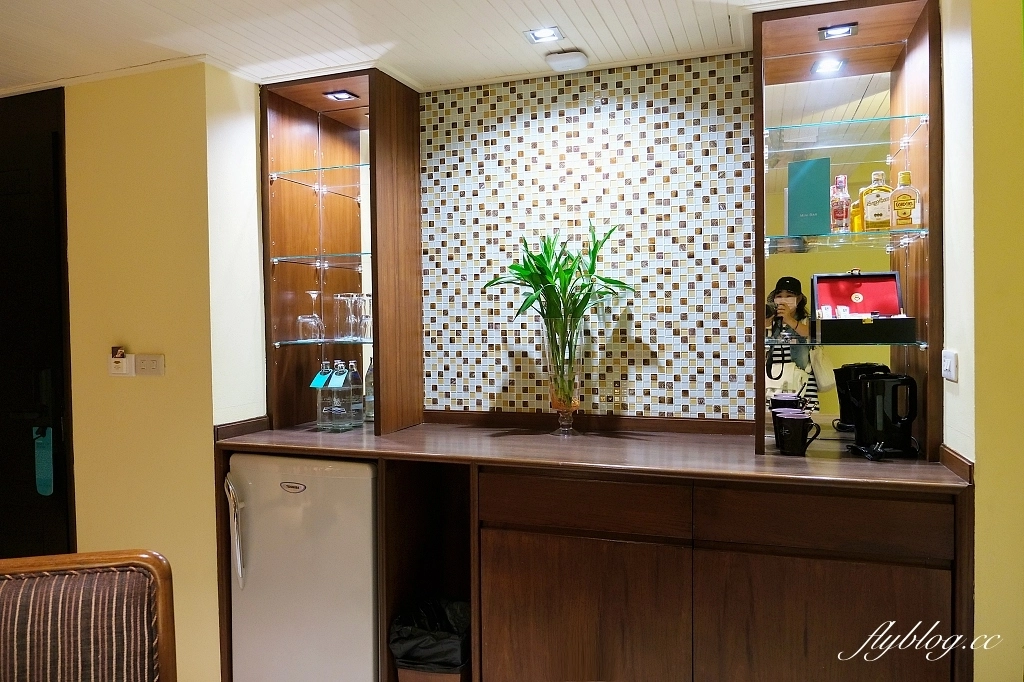 泰國芭達雅｜The Bayview Hotel Pattaya，飯店有三座游泳池，後方就是芭達雅沙灘 @飛天璇的口袋