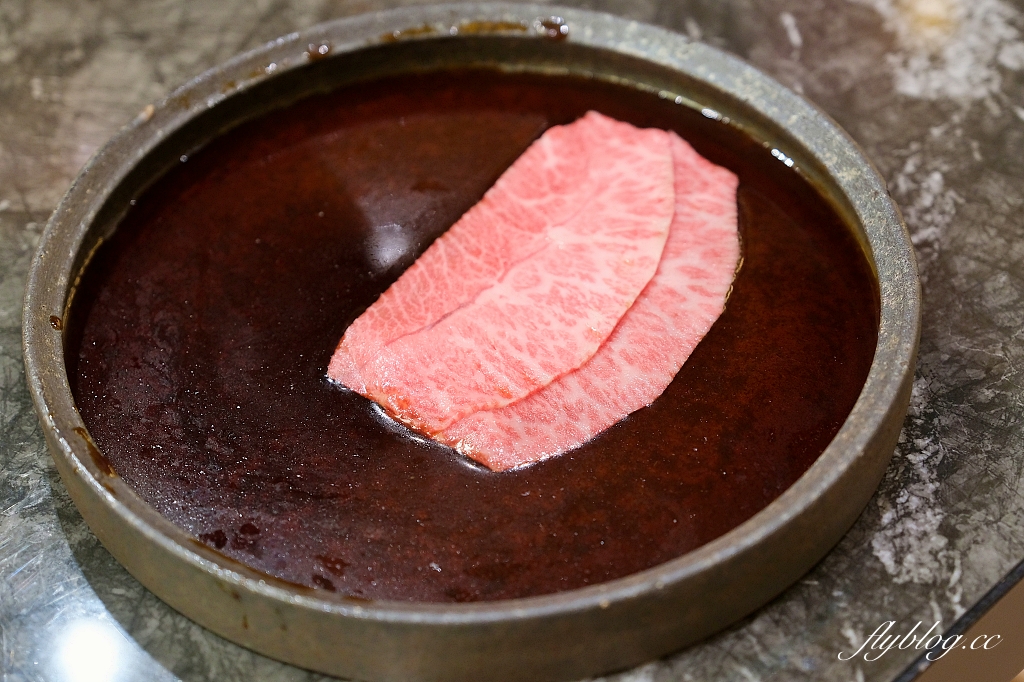 台中南屯｜樂軒和牛專門店．品嚐日本夢幻和牛，宛如私人招待所的用餐空間 @飛天璇的口袋