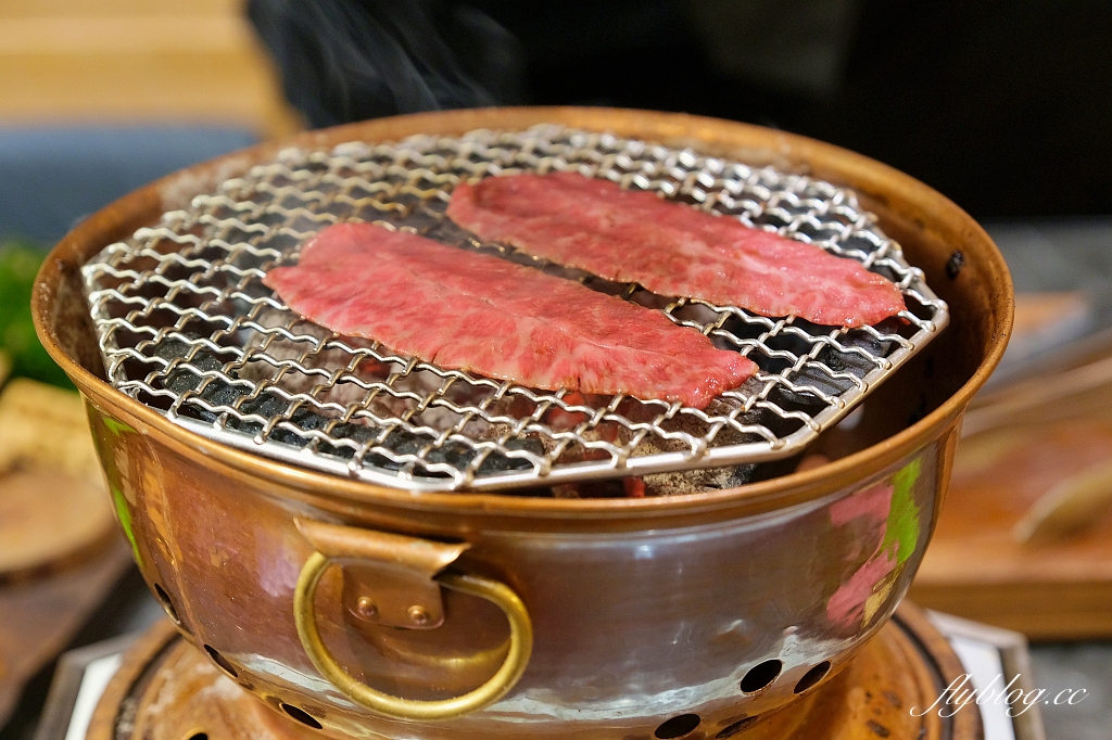 台中南屯｜樂軒和牛專門店．品嚐日本夢幻和牛，宛如私人招待所的用餐空間 @飛天璇的口袋