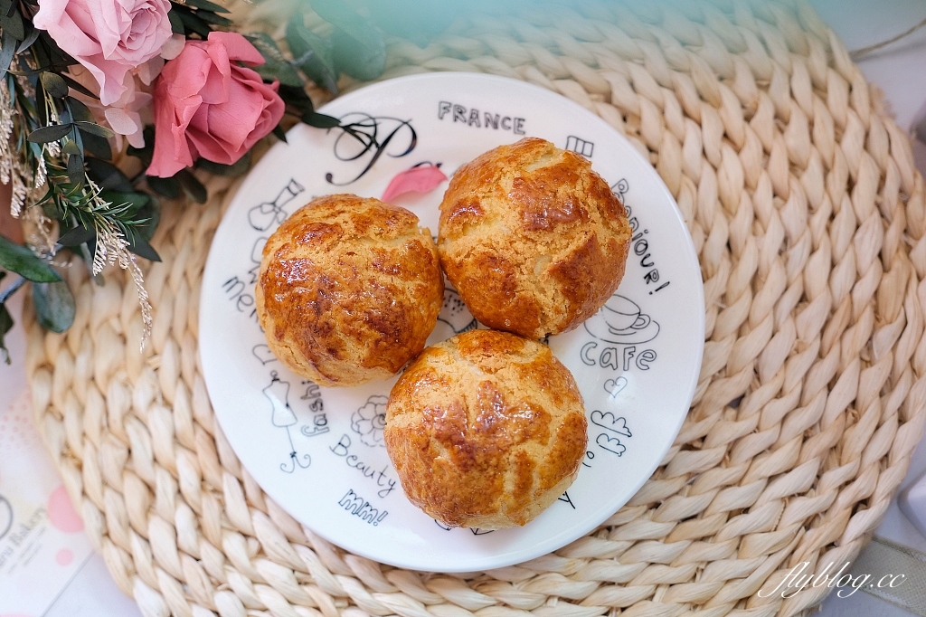 【2025台中蛋黃酥】20+台中蛋黃酥整理，你吃過幾間了？ @飛天璇的口袋