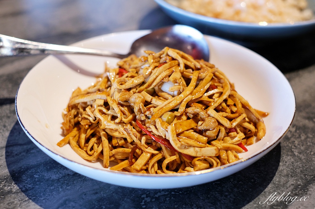 台中東區｜沁園春 LaLaport台中店．米其林必比登推薦，台中70年江浙菜名店 @飛天璇的口袋