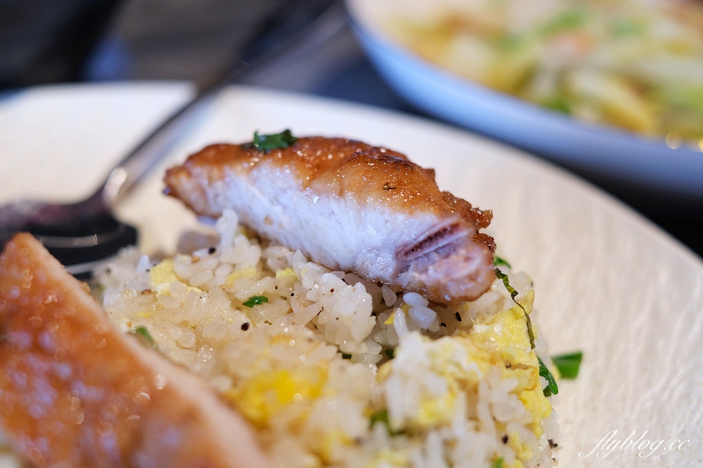 台中東區｜沁園春 LaLaport台中店．米其林必比登推薦，台中70年江浙菜名店 @飛天璇的口袋