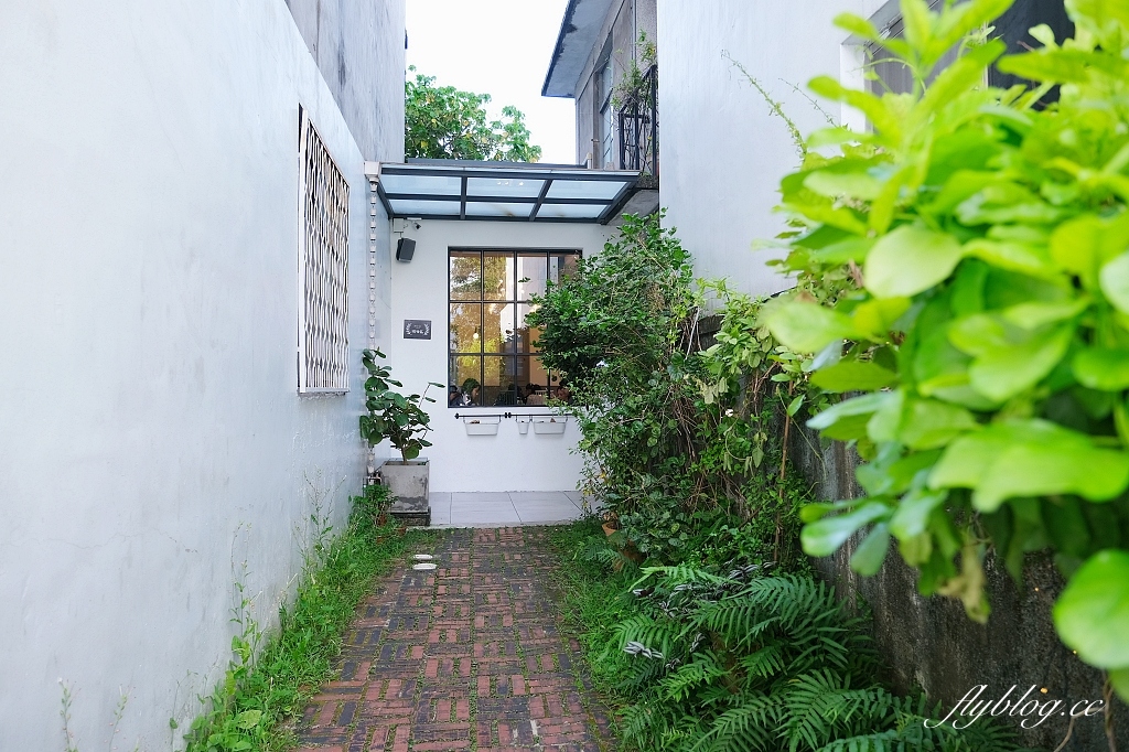 花蓮美食｜小巷茉莉．花蓮文青風老宅咖啡館，舒芙蕾鬆餅好好吃 @飛天璇的口袋